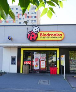 Nocne zakupy w Biedronce. Wydłużone godziny otwarcia z powodu długiego weekendu