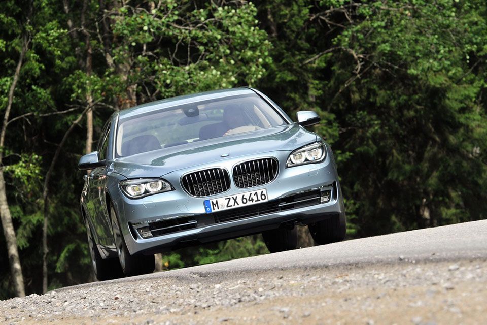 BMW serii 7 na rok 2013 - megagaleria niemieckiego okrętu flagowego 110