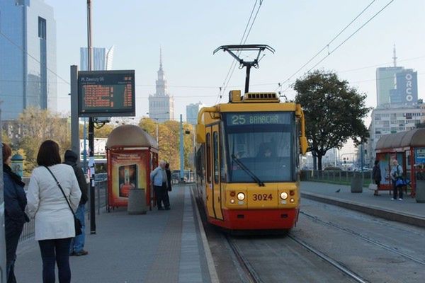 Tramwaje będą jeździć w Warszawie częściej! Nowy rozkład od 1 maja