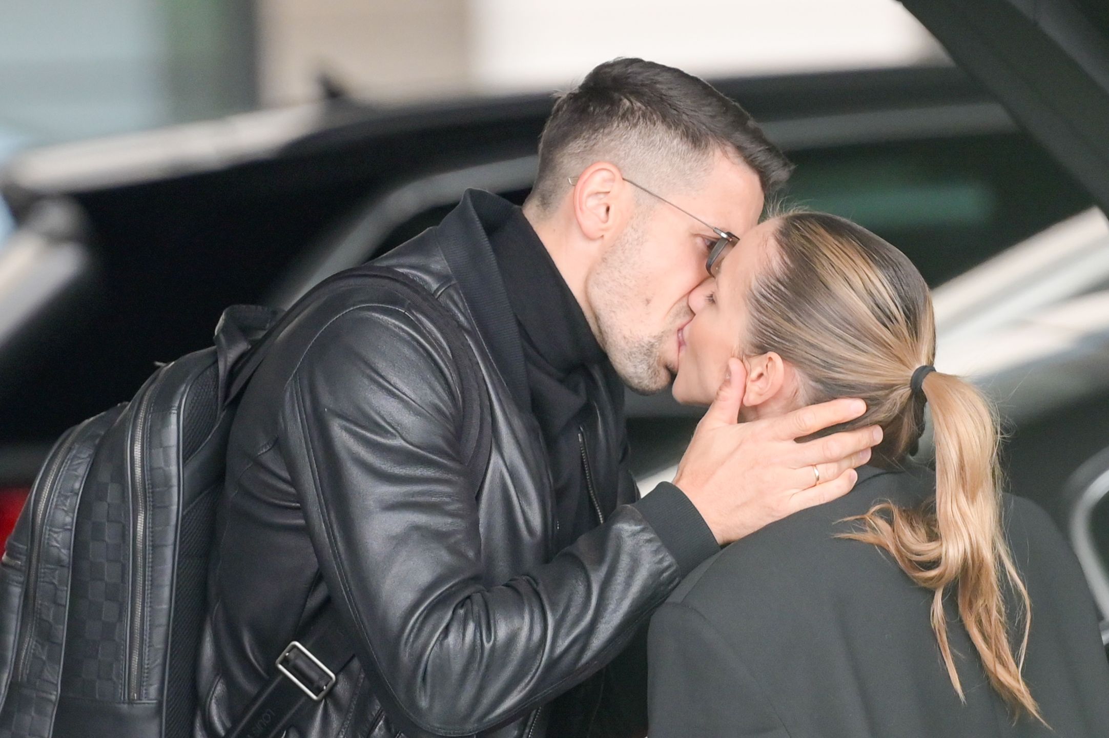 Paweł Wszołek z żoną