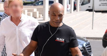 Mike Tyson nie boi się wyzwań. Zmierzy się z rekinem