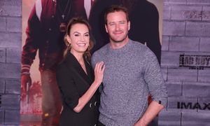 Rozwód z Armie Hammerem śledziły media. "Skupiłam się na dzieciach"