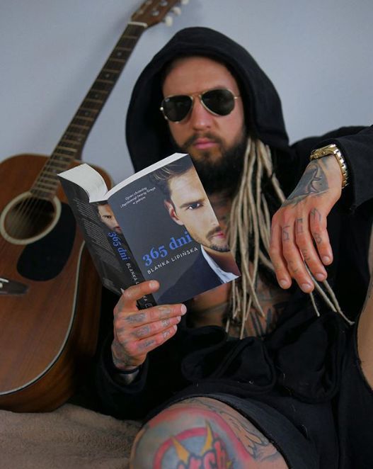 Stifler (Damian Zduńczyk) został pisarzem