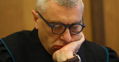 Interesy nie idą najlepiej. Biznes Giertycha na minusie