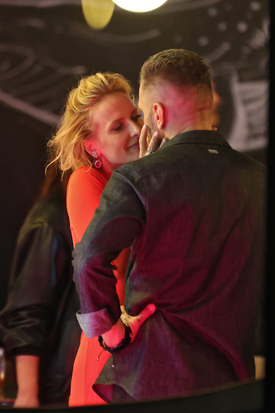 Patrycja Markowska wymienia czułości z mężem