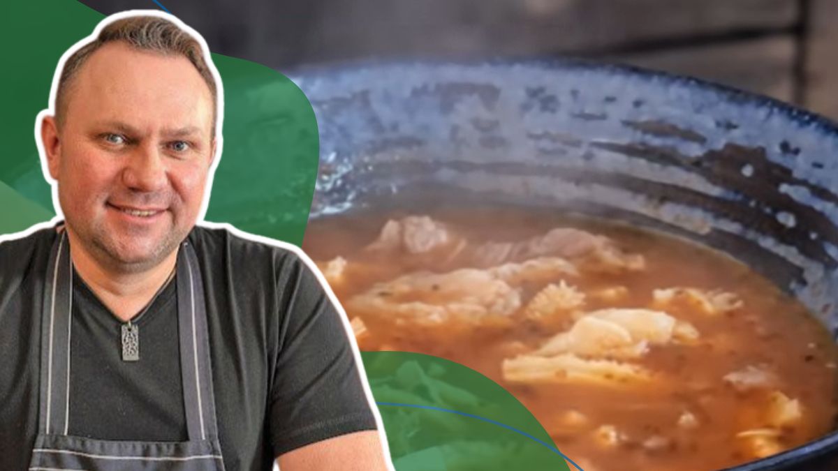 Strzelczyk gotuje flaczki z rozgrzewającymi dodatkami