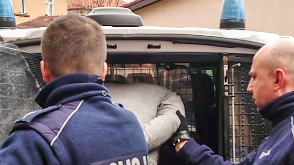 41-letni Gruzin zaatakował śrubokrętem policjanta