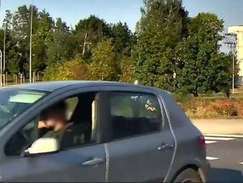 Olsztyn: Pirat z telefonem przy uchu namierzony dzięki nagraniu