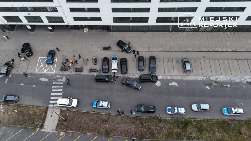 Warszawa: Duża akcja policji na Modlińskiej 6D. W akcji kontrterroryści