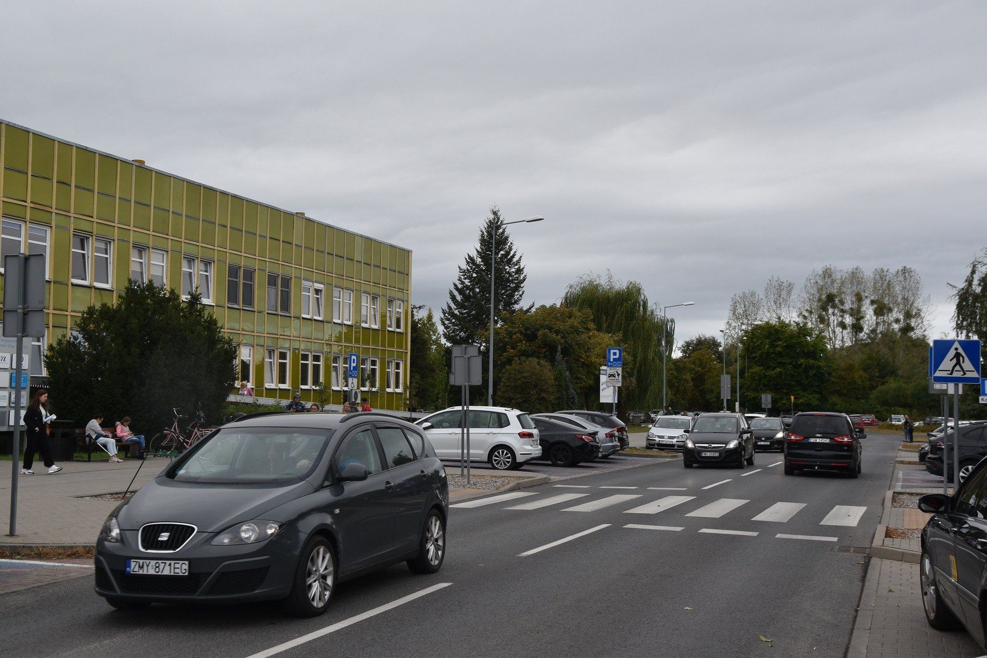 Tylko w rejonie szpitala przy ul. Dekerta jest około 1 tys. miejsc parkingowych. Większość z nich będzie płatnych.