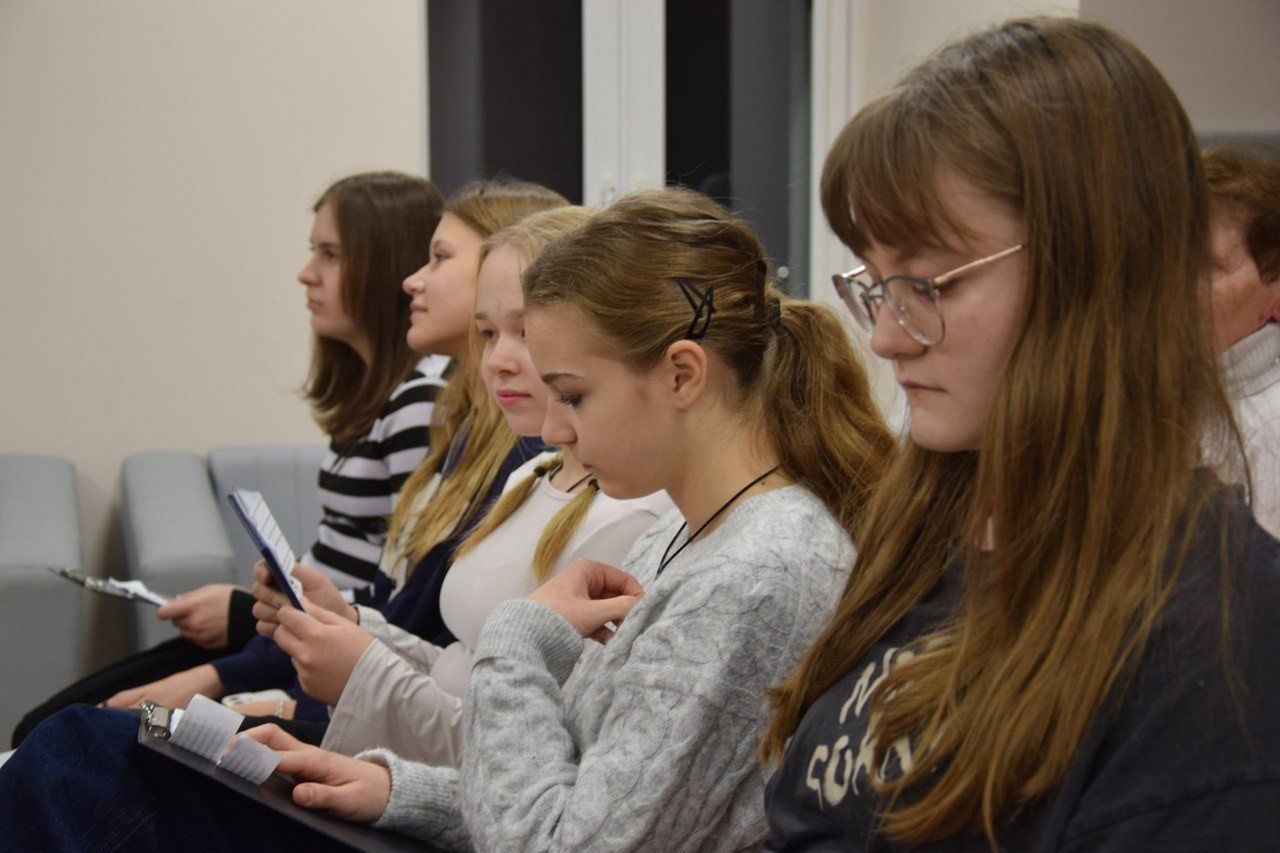 Napoleon Bonaparte i Walewska w Zduńskiej Woli. Legenda w oczach uczniów