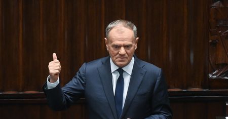"Czy do was to nie dociera?!" Tusk grzmi z mównicy