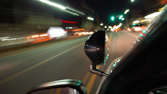 Jedna komórka za kierownicą to za mało. Głupota nie zna granic? 1