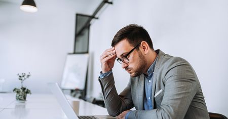 Myślisz o porzuceniu swojej pracy? Konsekwencje mogą być poważne