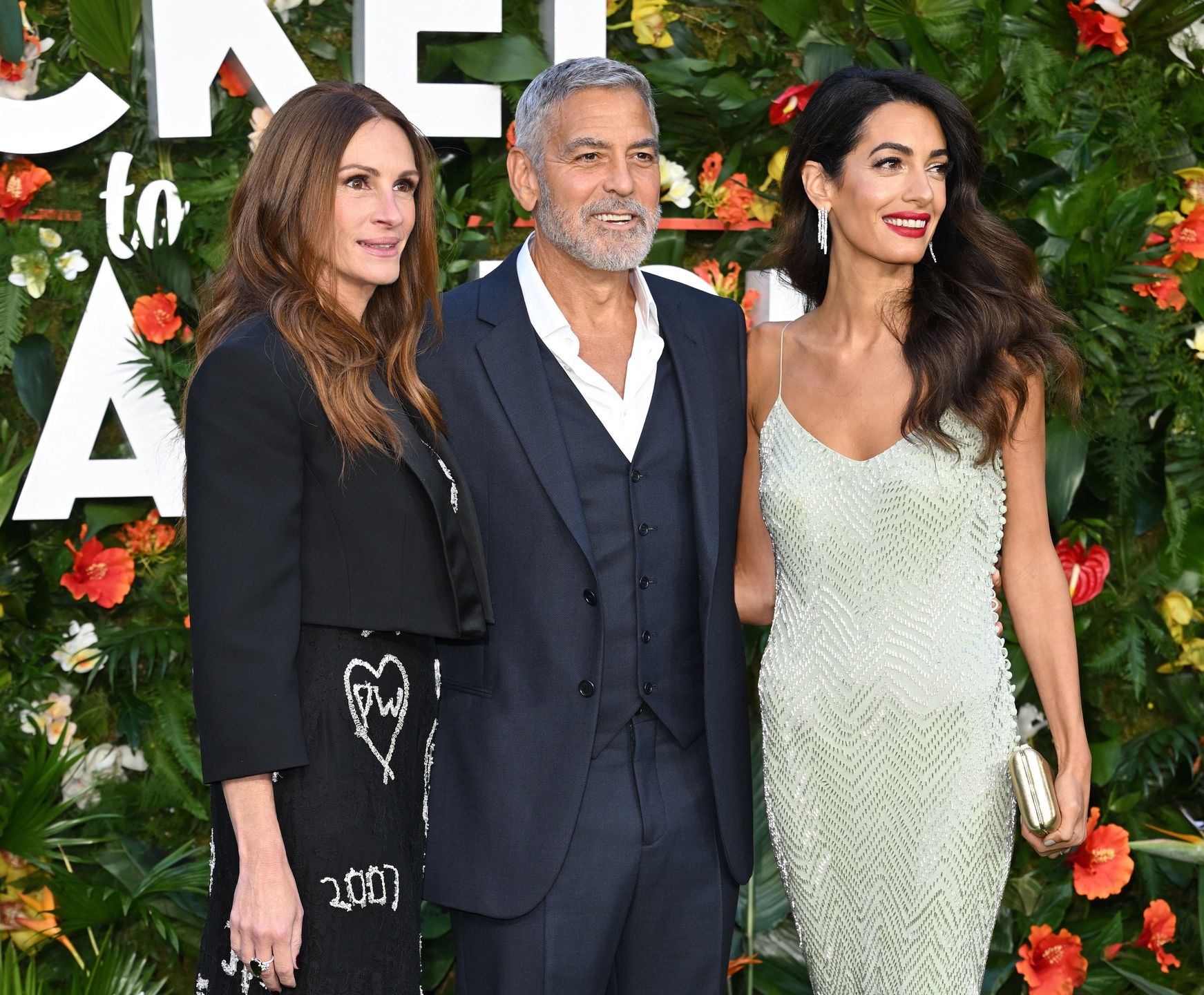 George Clooney z żoną i Julią Roberts