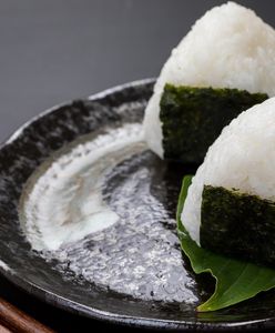 Onigiri – tradycyjny japoński przysmak