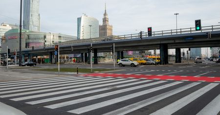 Warszawa. Nowe ścieżki rowerowe, sygnalizacje świetlne i remonty. ZDM podsumowuje 2020 r