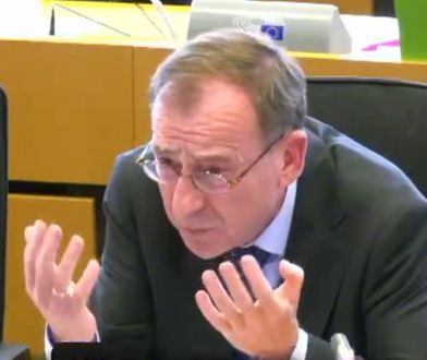 "Pan jest głuchy i ślepy?". Kamiński oburzony raportem KE