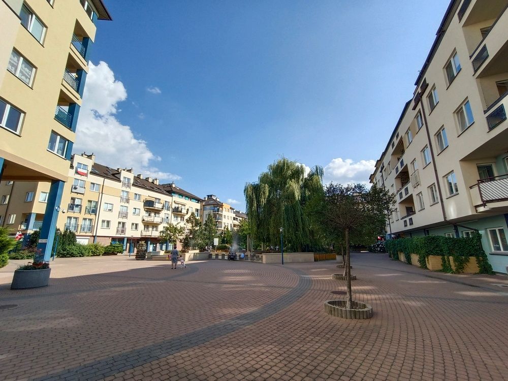 Zdjęcia z aparatu ultraszerokokątnego