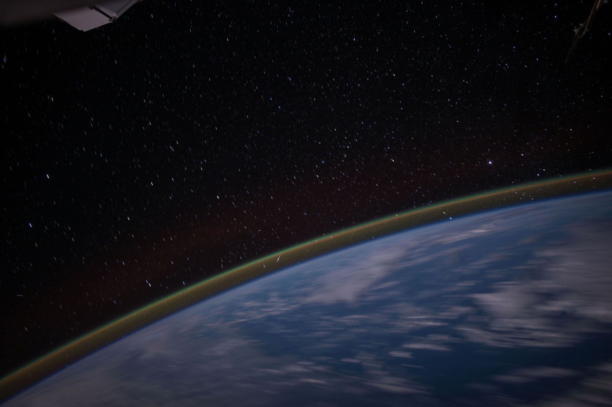 Tak wyglądają spadające gwiazdy z kosmosu. NASA pokazała zdjęcia 3