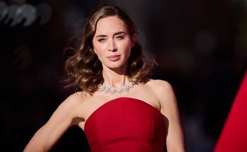 Fani oburzeni po słowach hollywoodzkiej aktorki. Radzi ludziom nie przejmować się pieniędzmi