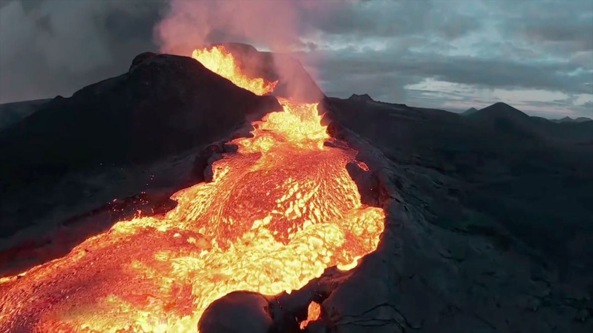 DJI FPV wleciał prosto do wulkanu. Ludzie nie uczą się na błędach 1