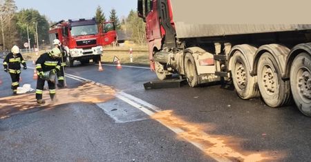 Kolizja na drodze krajowej 42 w Skarżysku-Kamiennej
