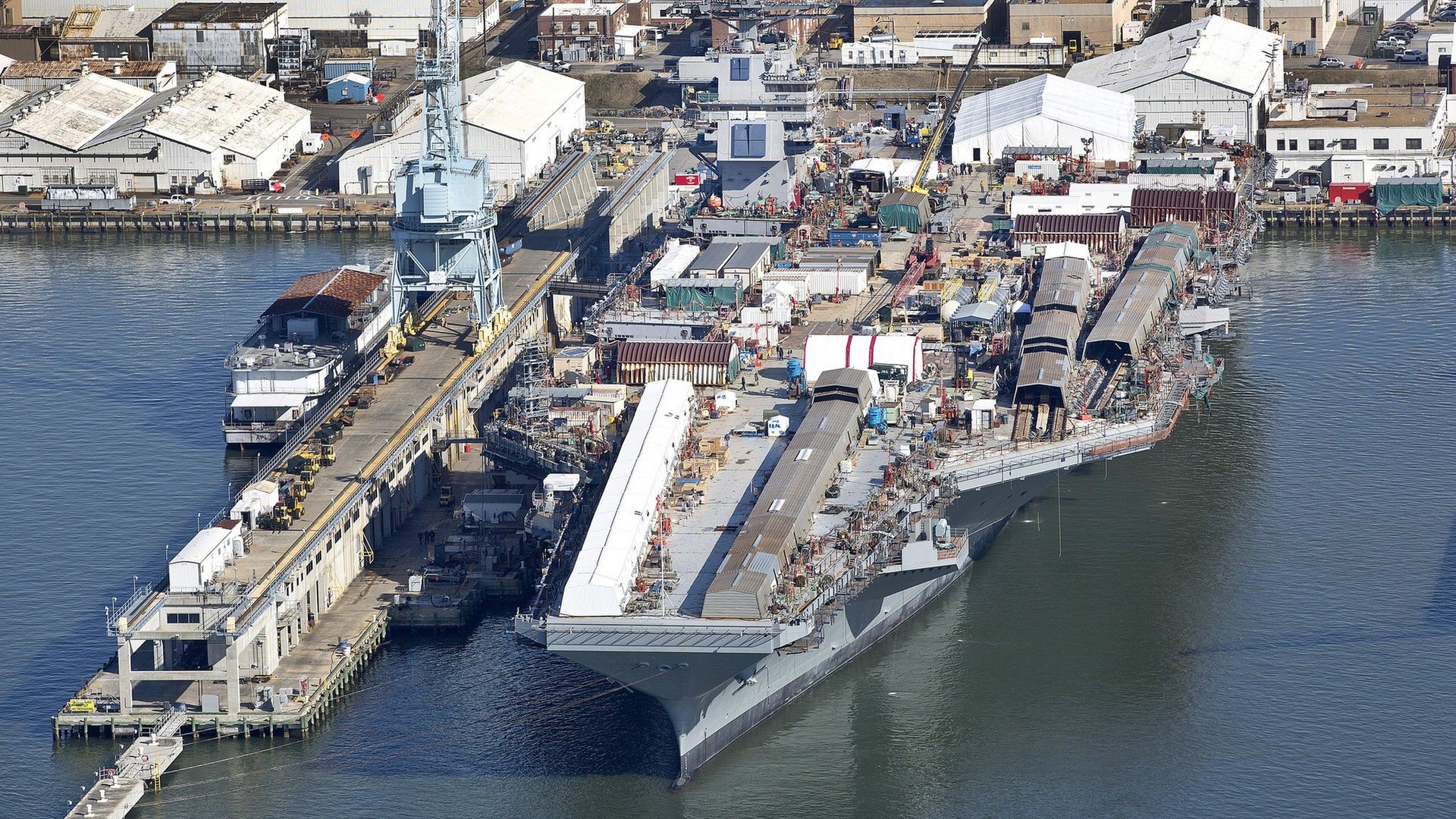 USS „Gerald R. Ford”: najdroższy okręt wojenny świata. Era pływających fabryk dronów bojowych 5