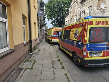 Pruszków: Wybuch nagromadzonego gazu. Jedna osoba trafiła do szpitala
