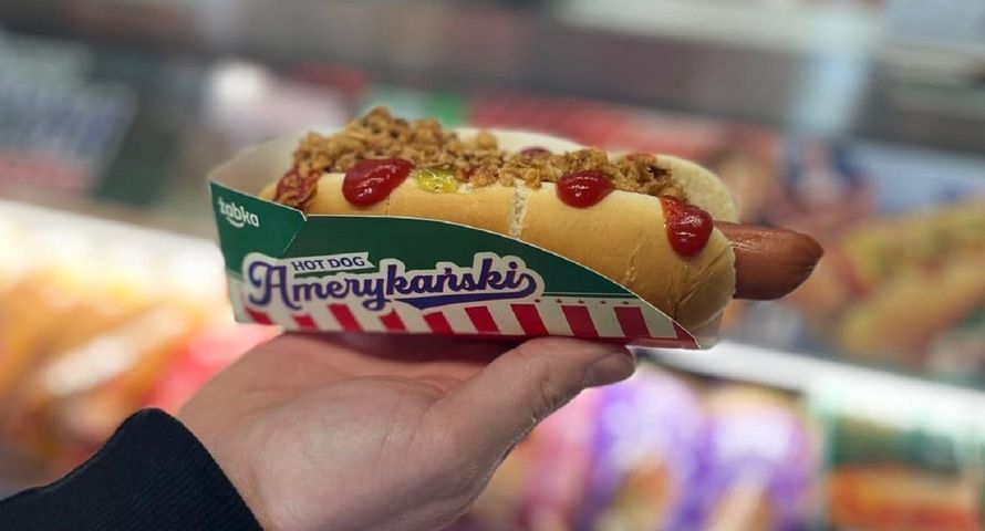 Żabka w kampanii promuje nowość