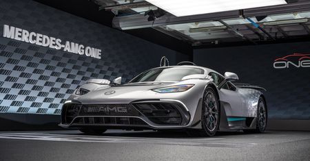 Mercedes-AMG One w końcu w produkcyjnej wersji. Ma 1063 KM, ale to inna liczba powala