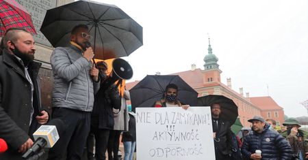 Koronawirus. Nowe obostrzenia. Rząd zamknął siłownie. Protest branży fitness w Warszawie