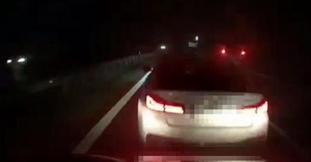 Policja ostrzega przed oszustami. Zarabiają wrabianiem w stłuczki