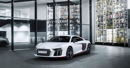 Audi R8 Coupé V10 plus selection 24h (2016)