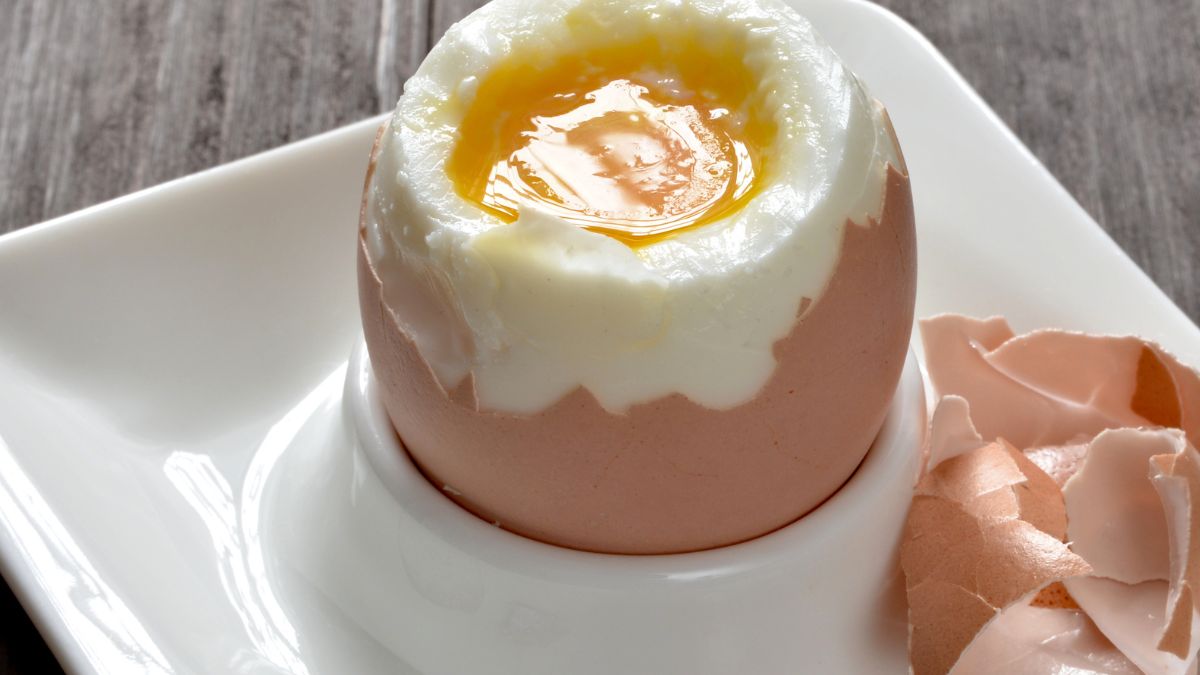 O czym pamiętać gotując jajko na miękko?