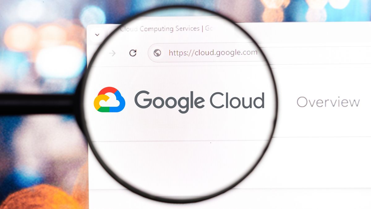 BRAZIL - 2024/04/08: In this photo illustration, the homepage of the Google Cloud Platform website seen on a computer screen through a magnifying glass. (Photo Illustration by Rafael Henrique/SOPA Images/LightRocket via Getty Images)