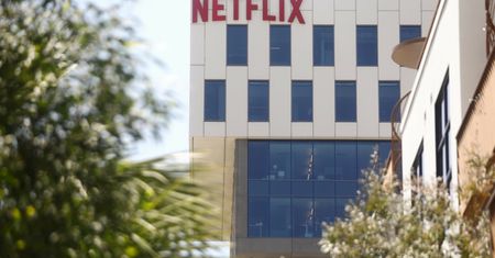 Netflix rozważa kupno części Warner Bros. Discovery, właściciela TVN