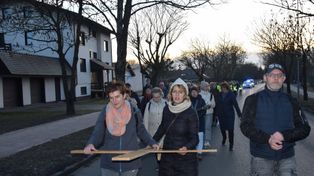 Droga Krzyżowa z Chodzieży do Pietronek. "Znak miłości, która buduje"