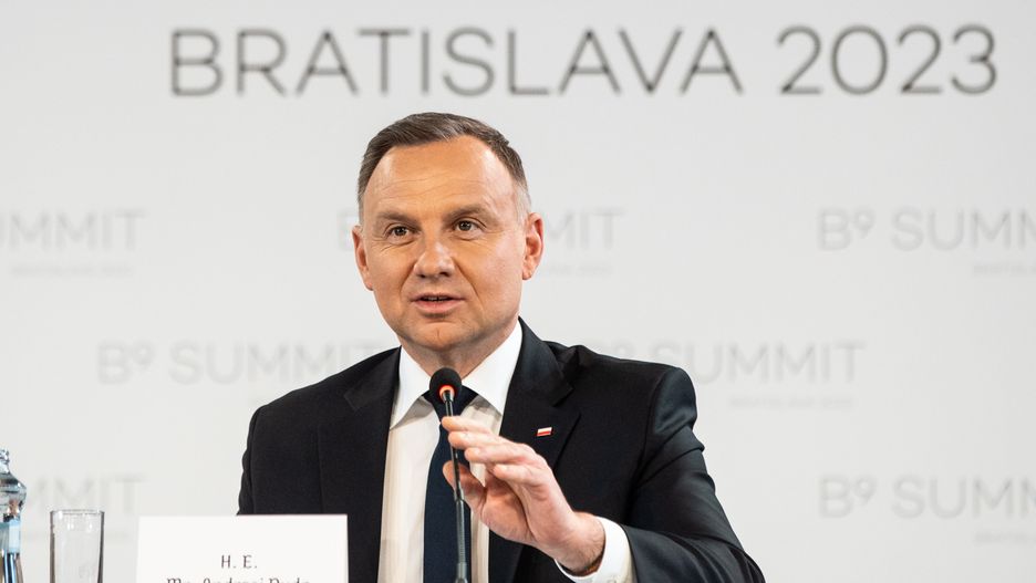 Polish President Andrzej Duda at the press conference after the summit of the Bucharest Nine, at the Bratislava Castle in Bratislava, Slovakia, 06 June 2023. The leaders of the Bucharest Nine have been meeting regularly since 2015 to align their positions ahead of NATO summits. EPA/JAKUB GAVLAK Dostawca: PAP/EPA.