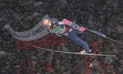 Skoki w Zakopanem. Kibice zaszaleli, policja musiała pomóc