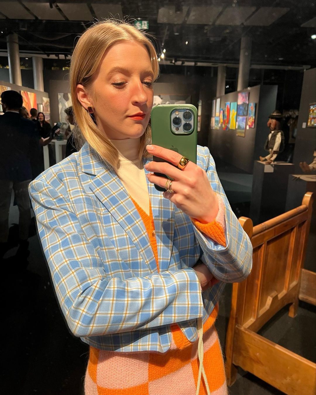 Lara Gessler konfrontuje kratę z kratąInstagram/lara_gessler