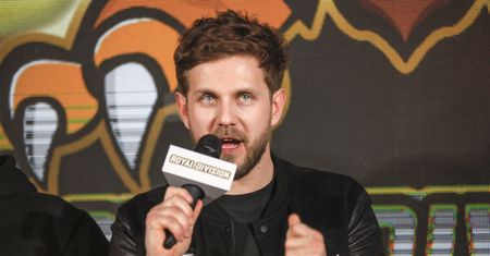 Antek Królikowski przyjechał do syna. Przykra niespodzianka