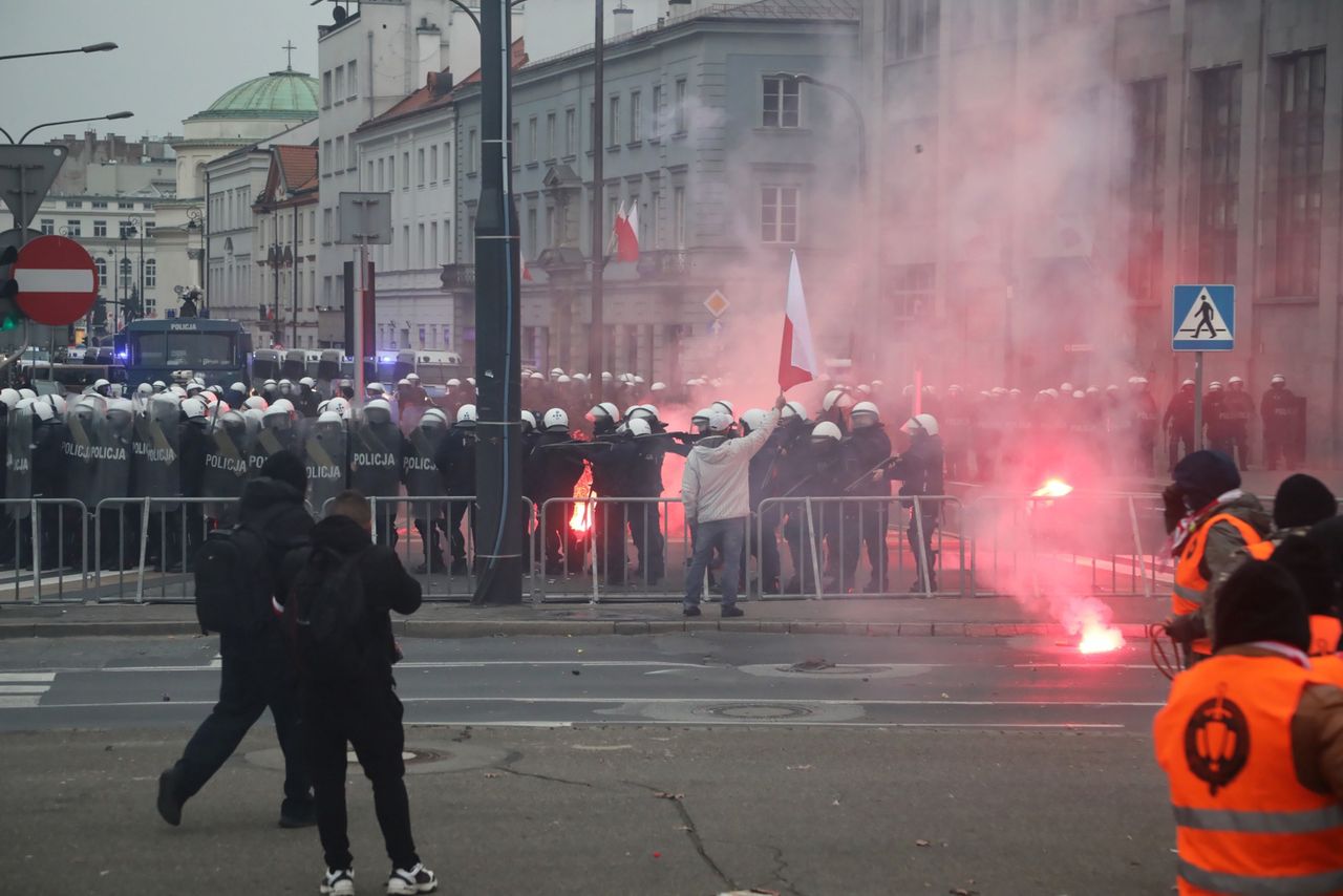 Marsz Niepodległości. Szef MSWiA o działaniach policji