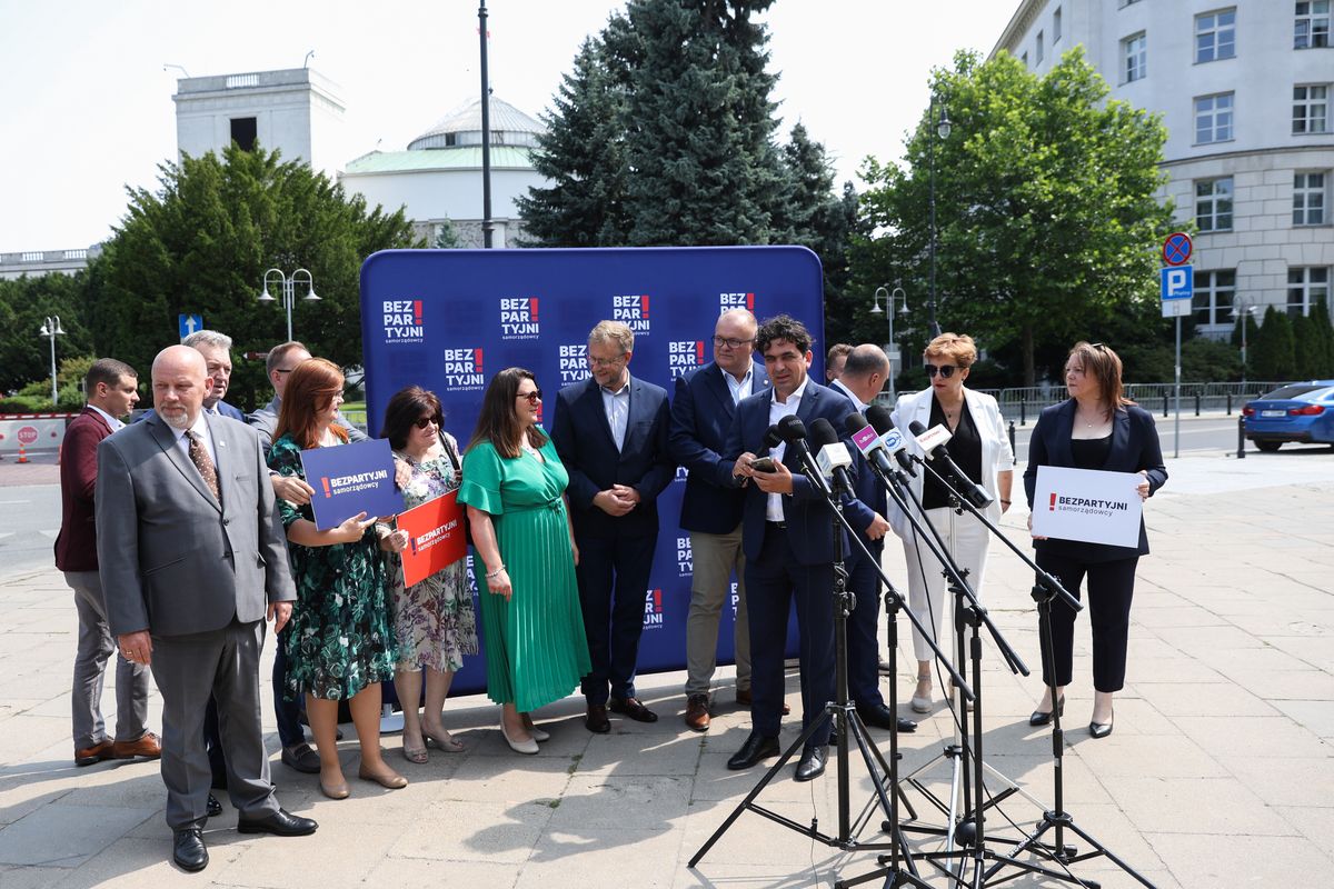 Bezpartyjni Samorządowcy ogłaszają start w wyborach: Idziemy do Sejmu jako partia