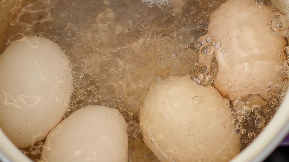 Woda po gotowaniu jajek