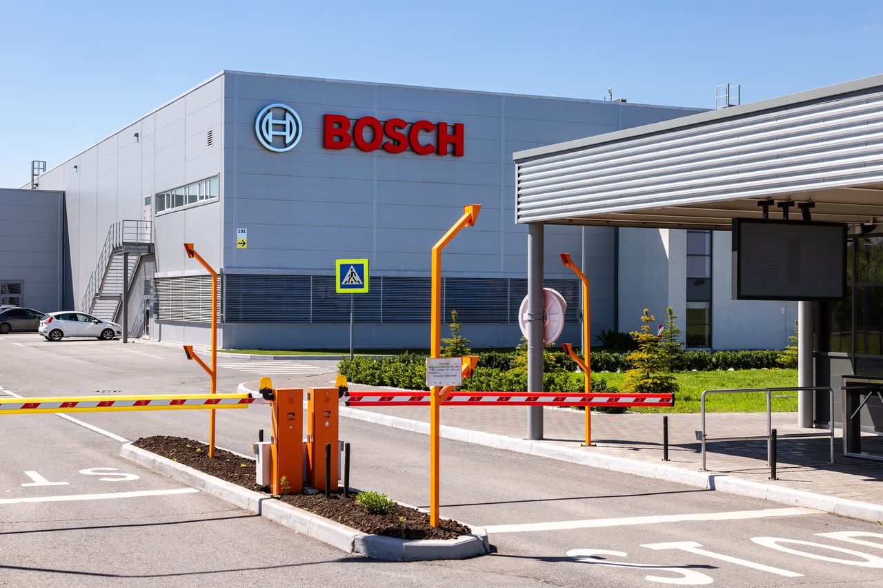 Bosch announces massive layoffs and key acquisition plans