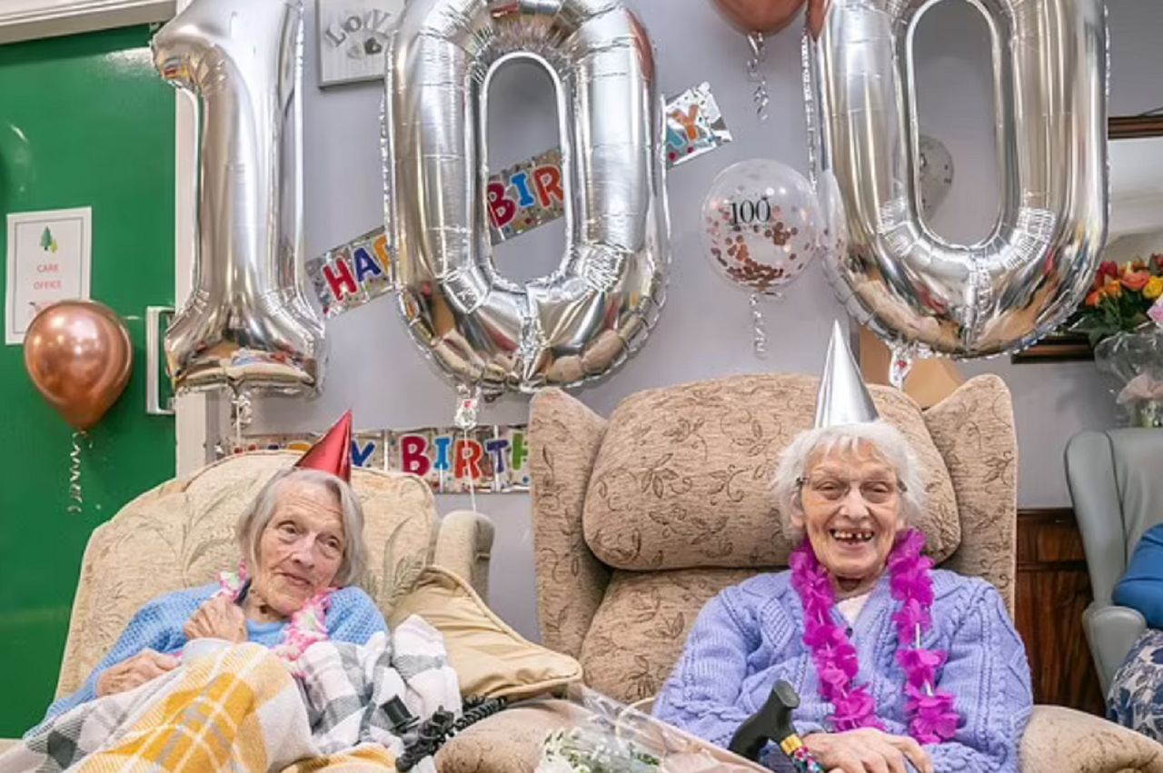 Twins reunite on their 100th birthday after years apart
