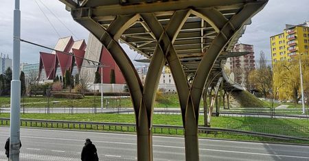 Remont kładki nad ul. Filaretów znów dalej niż bliżej. Kolejne oferty o wiele za drogie