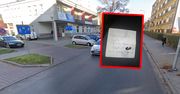 Nagrała starszą kobietę i zostawiła karteczkę. "Już się nie wywinie"