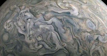 Tak wygląda Ganimedes. NASA pokazała niesamowite nagranie z sondy Juno